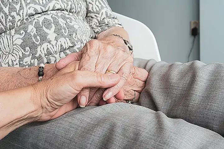 Ayuda para las personas mayores
