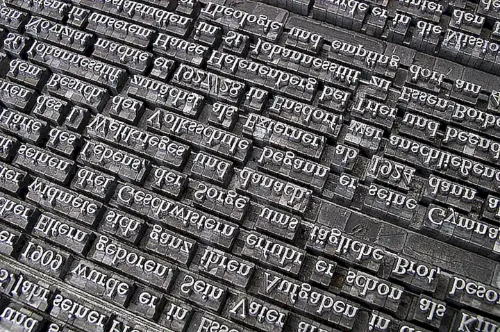 El proceso de assimilación y pérdida de la lengua