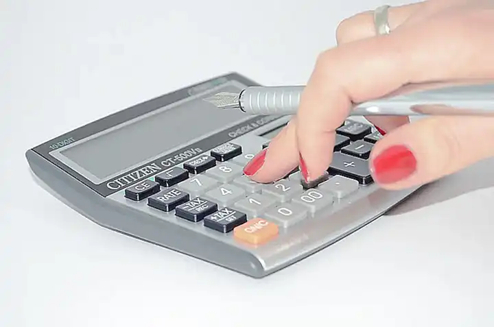 Gastos asociados
