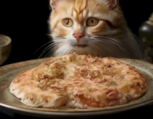 La image of the article should depict a dish called La Mordedura de Gato, showcasing its delectable appearance and the joy it brings to the palate.